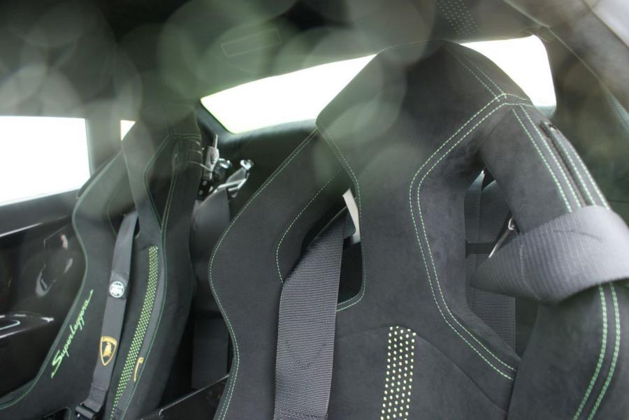  Lamborghini Gallardo LP570-4 Superleggera 2010 года  (фото 19 из 183)